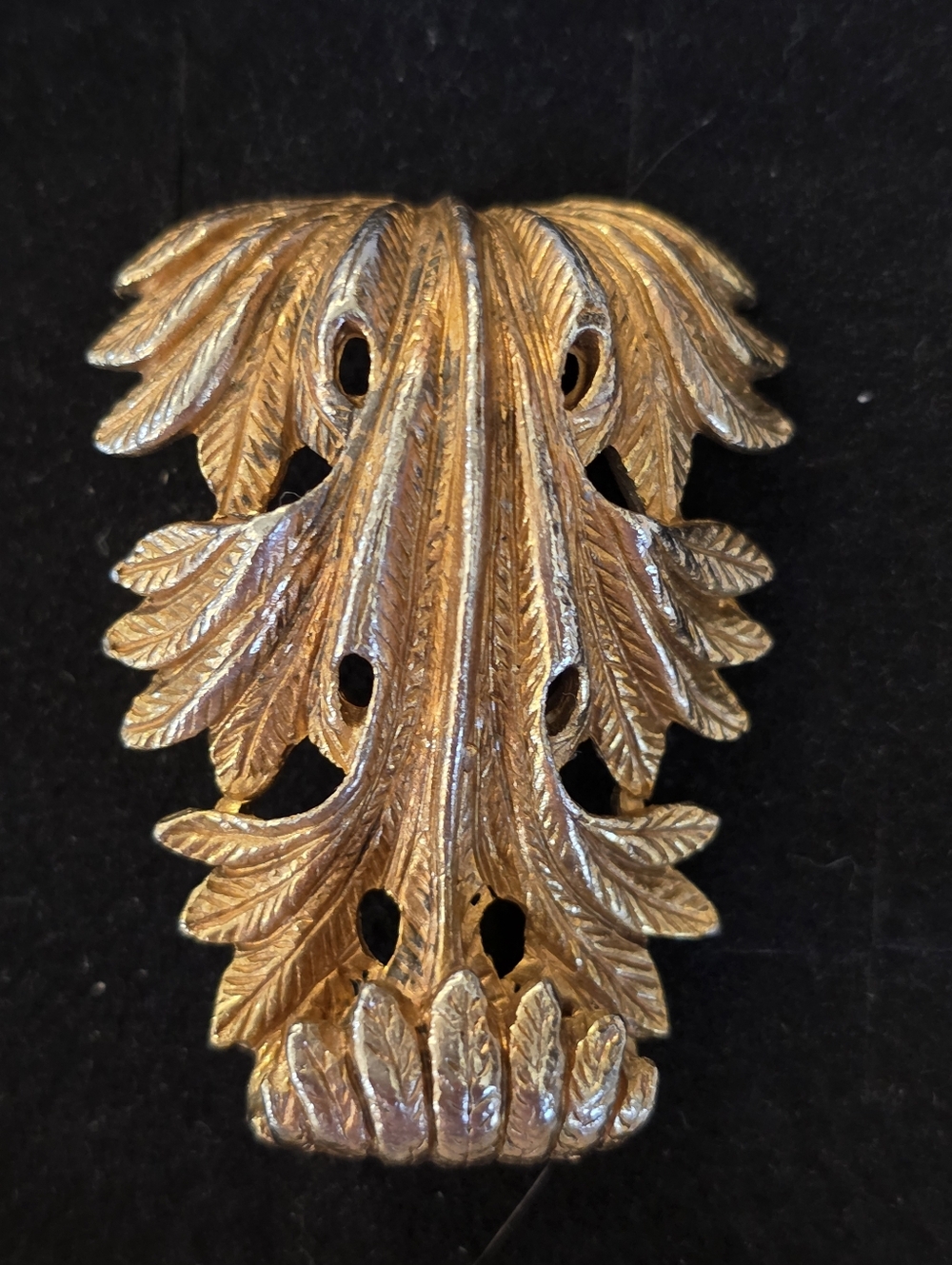 Vintage Unsigned Gold Tone Leaf Brooch Pin Costume Jewelry Art Deco MCM READ